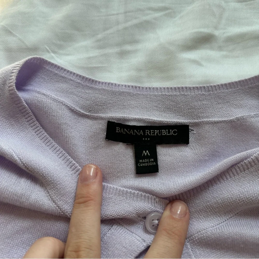 Women’s Lilac Purple Lavender Banana Republic Long Sleeve Cardigan Size Medium - Picture 4 of 4